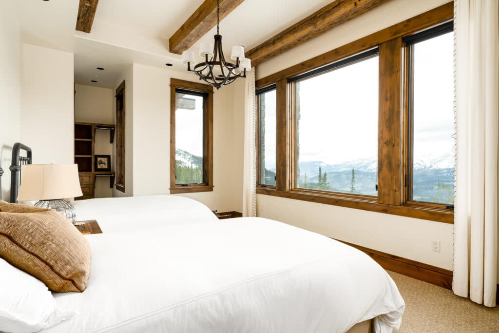 Spur Road Villa - Image 35