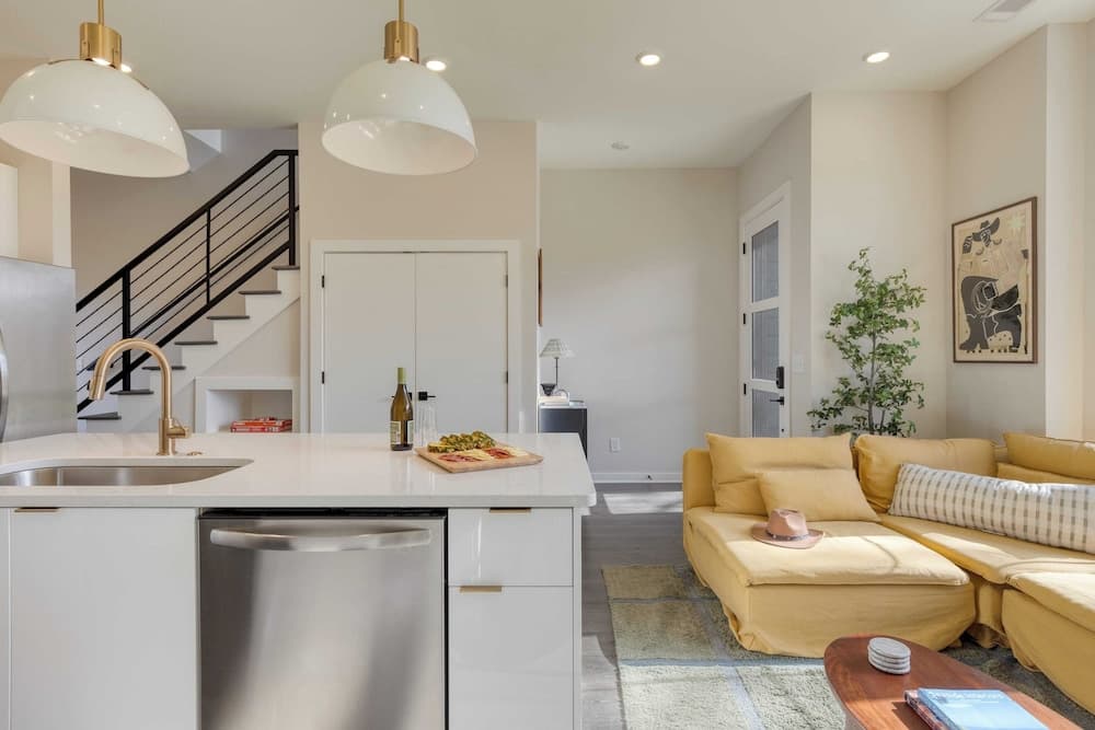 98 Degrees - Image 10