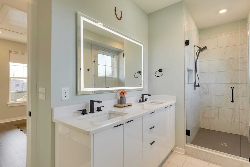 98 Degrees - Image 14