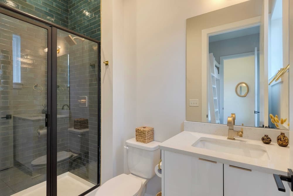 98 Degrees - Image 22