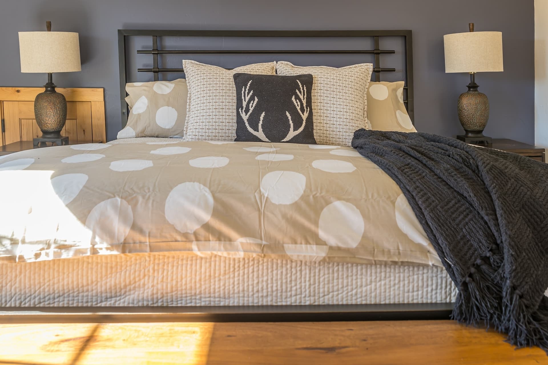 Chief Gull Cabin - Image 23