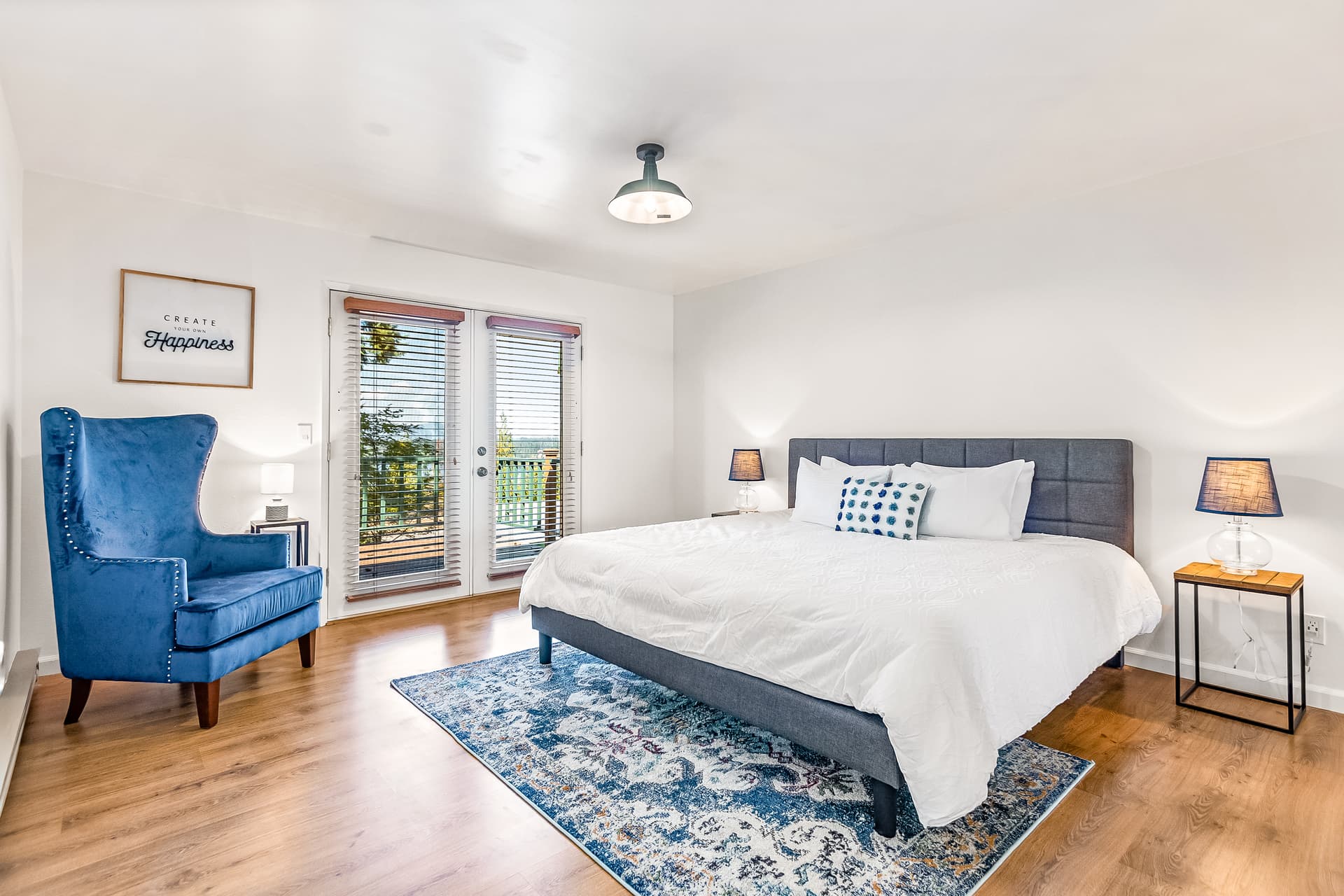 Lake View Getaway - Image 5