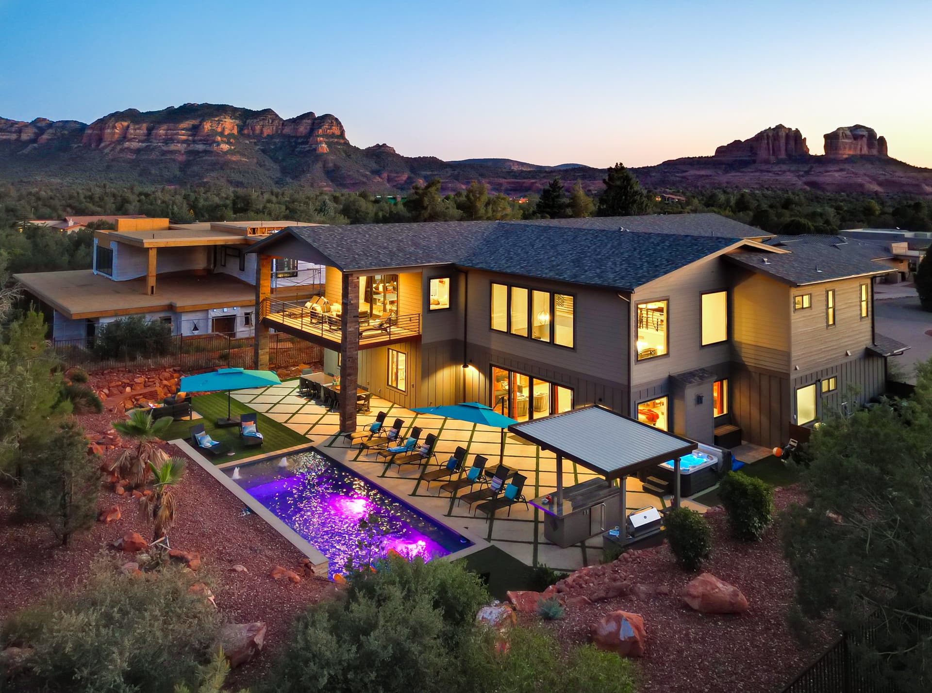 Chapel Palace - Image 1