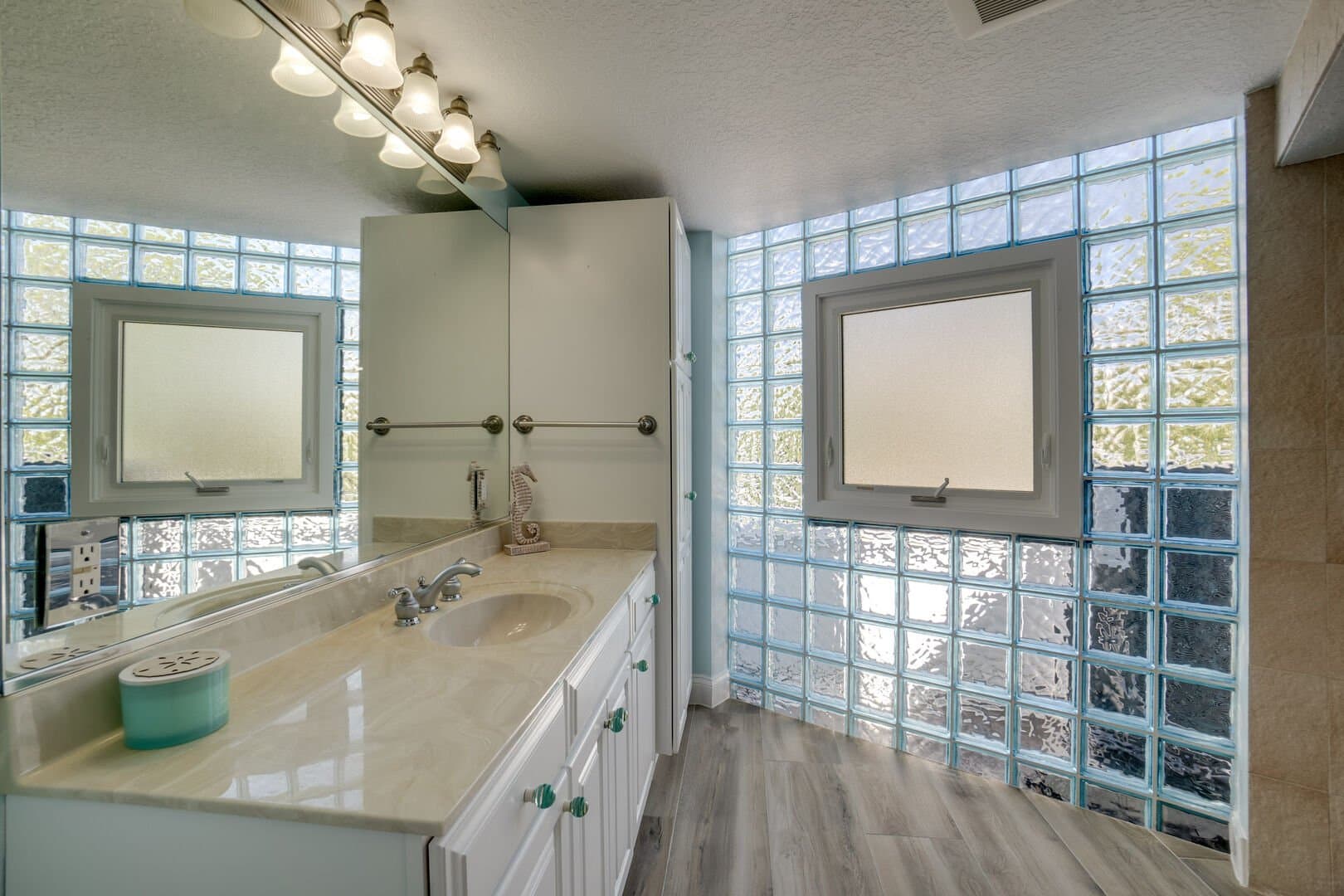 Bean Point Retreat - Image 31