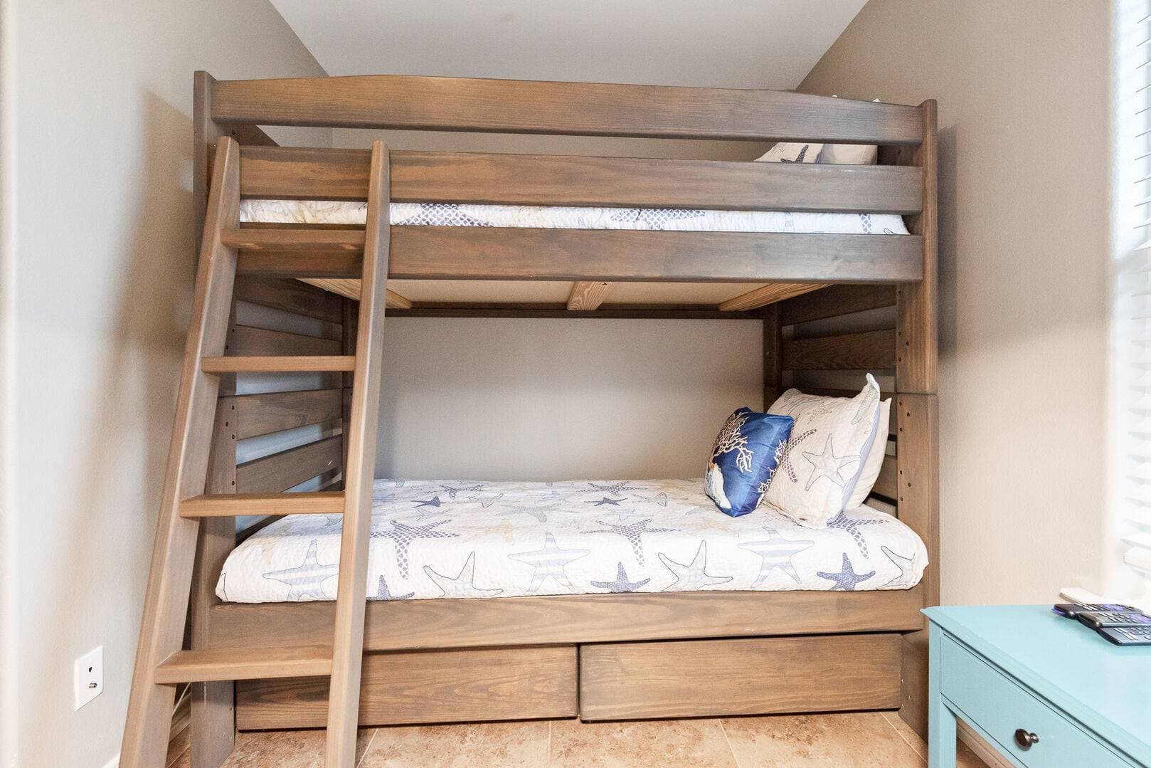 Latitude Adjustment - Image 17