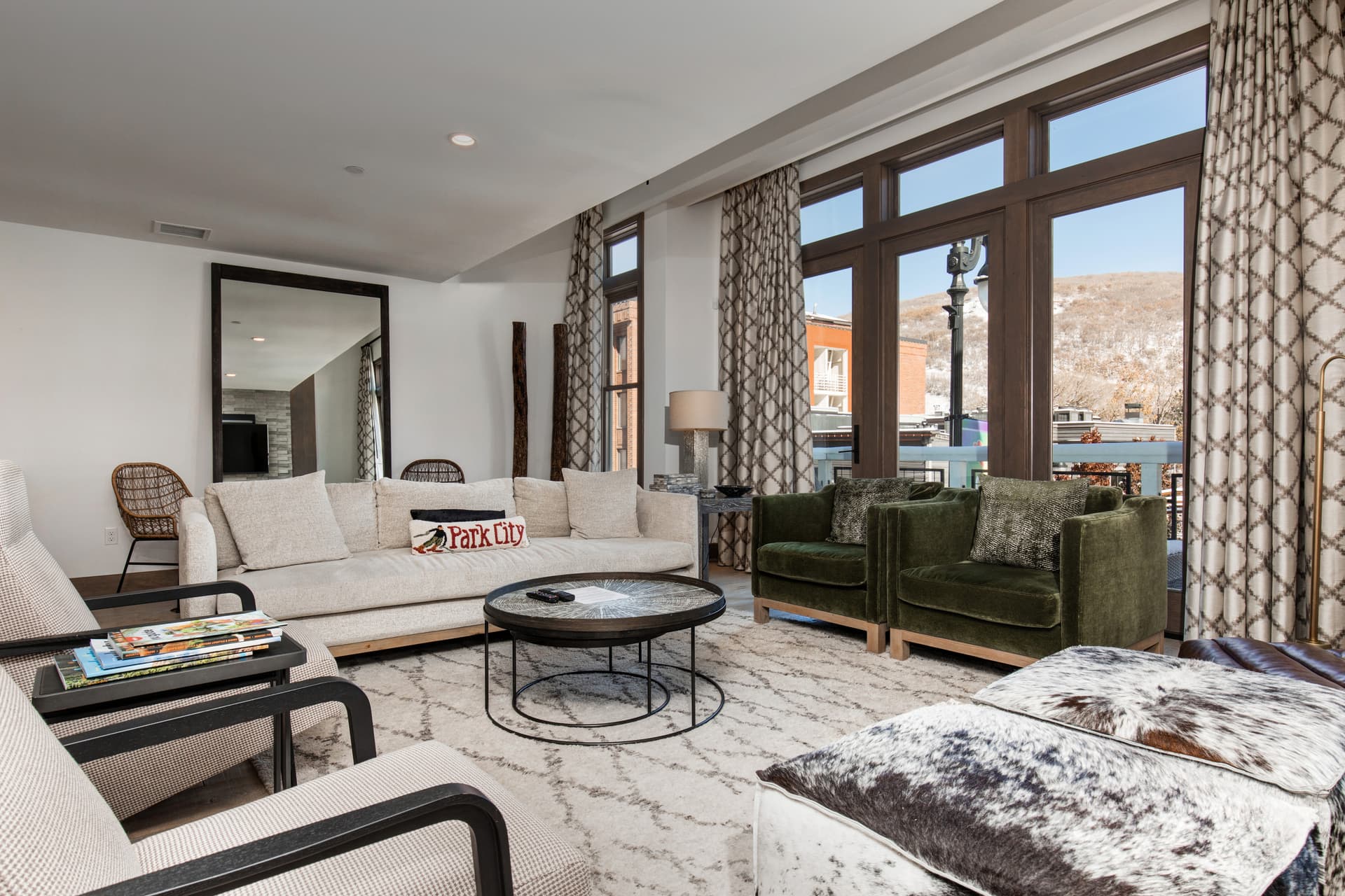 Penthouse on Main Unit F - Image 1