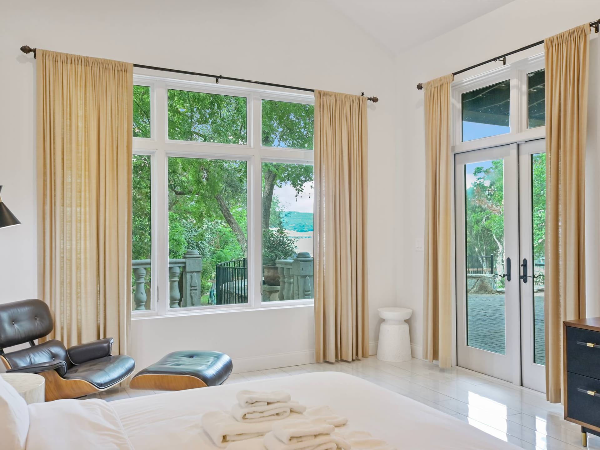 Escape on Lake Travis - Image 34