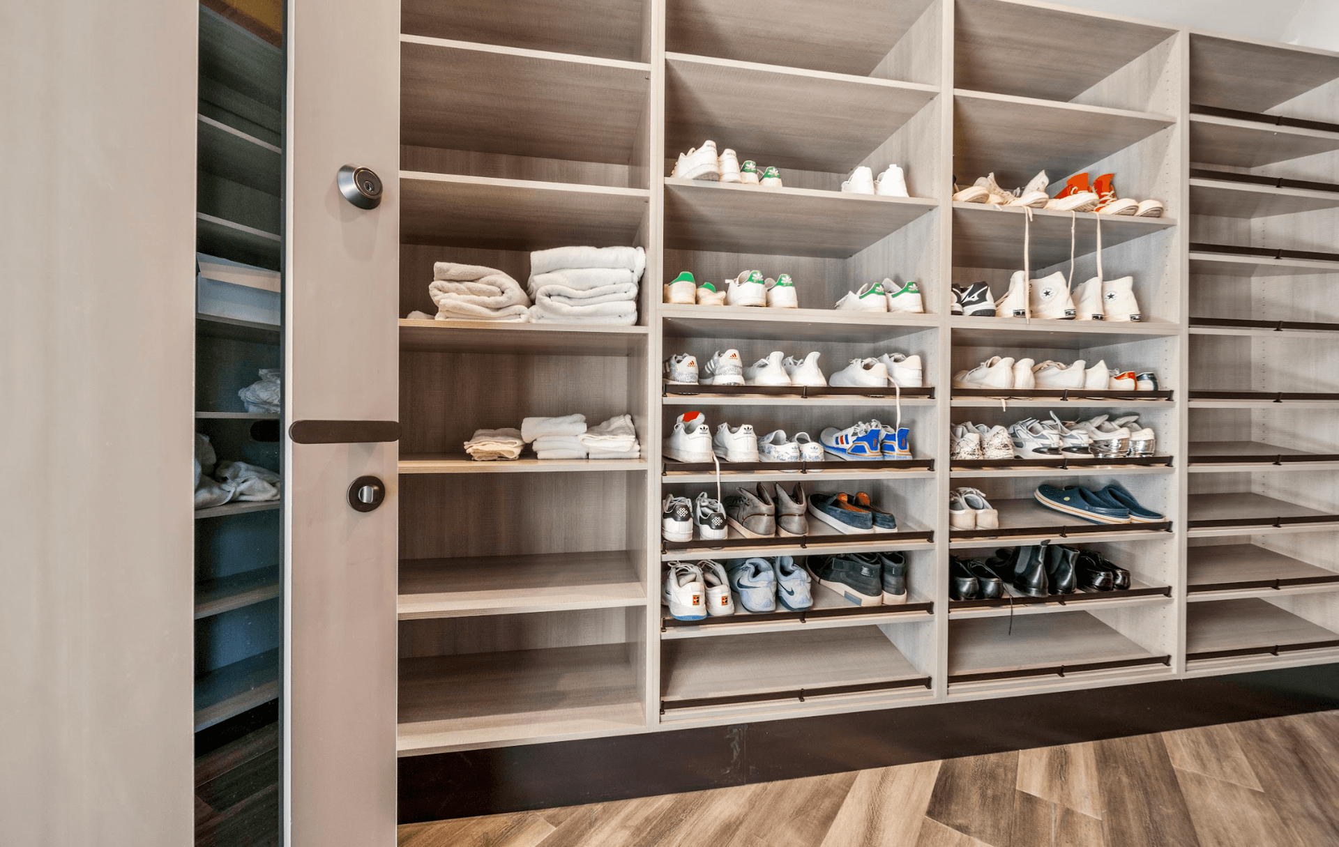 Willow Glen Villa - Image 77