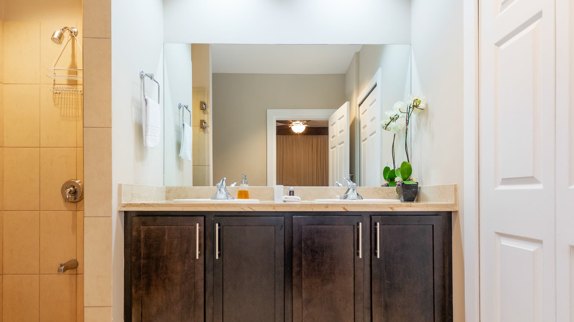 Beach Club Residence - Image 14