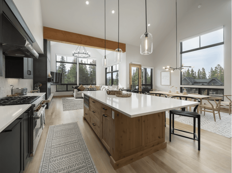 Whale's Tail Watch - Image 11