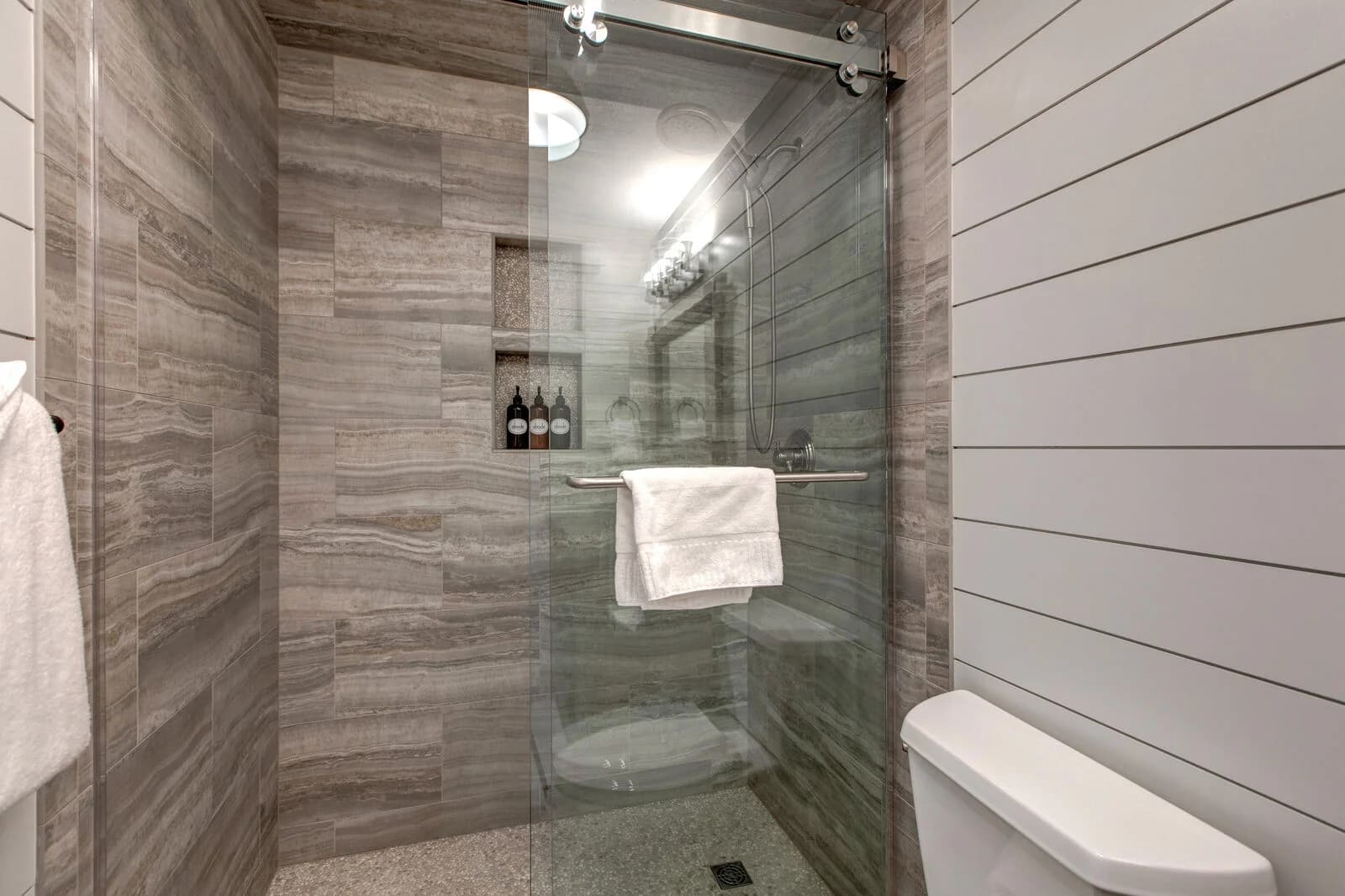 Teewinot Home - Image 28