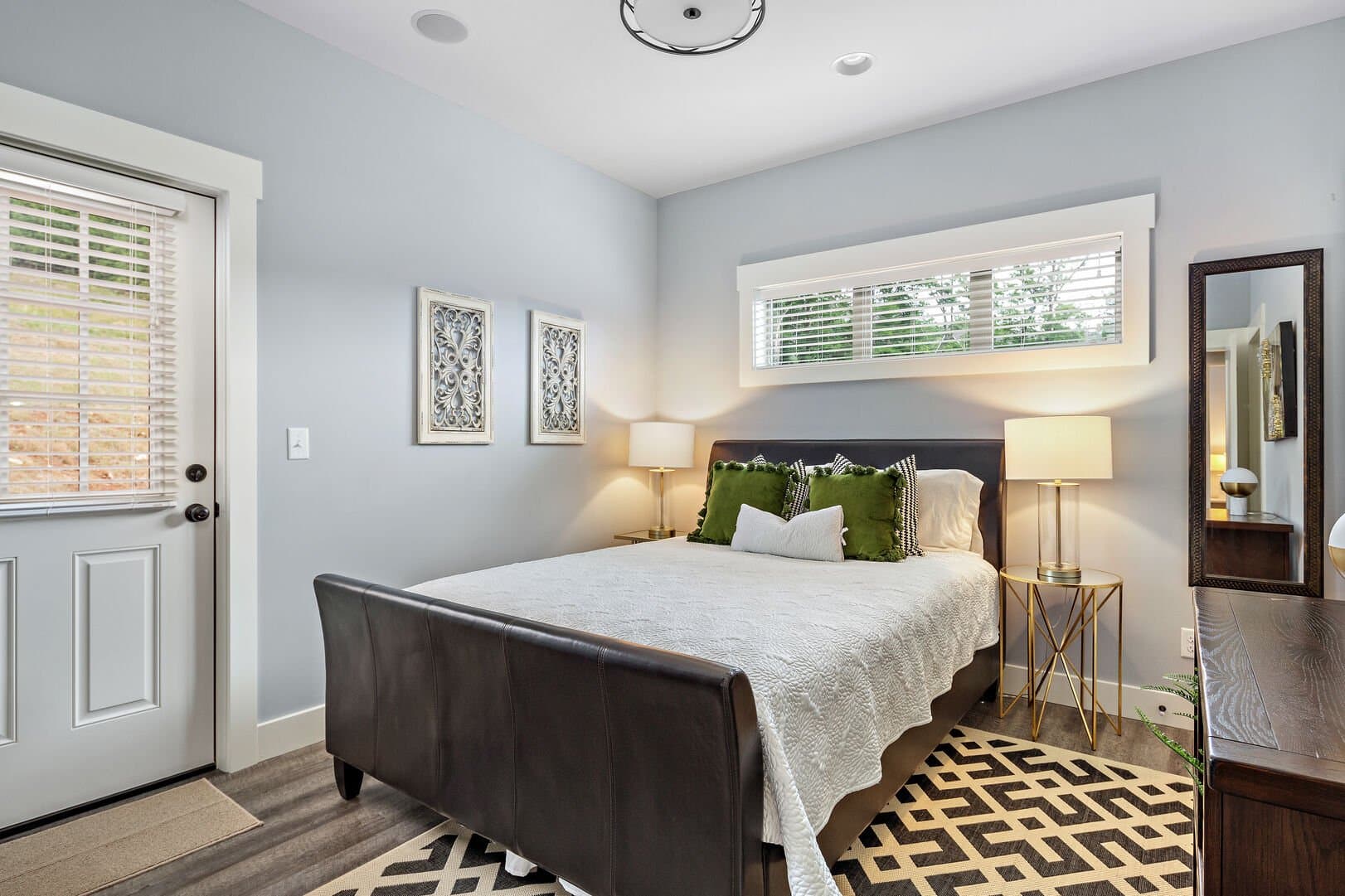 Asheville Getaway - Image 17