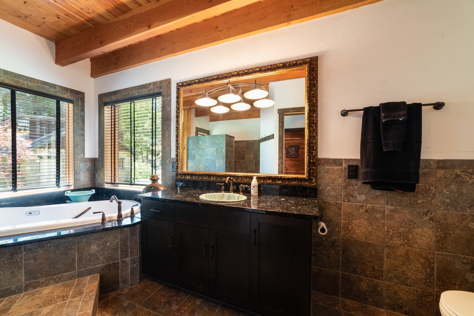 Kangaroo East Shore - Image 12