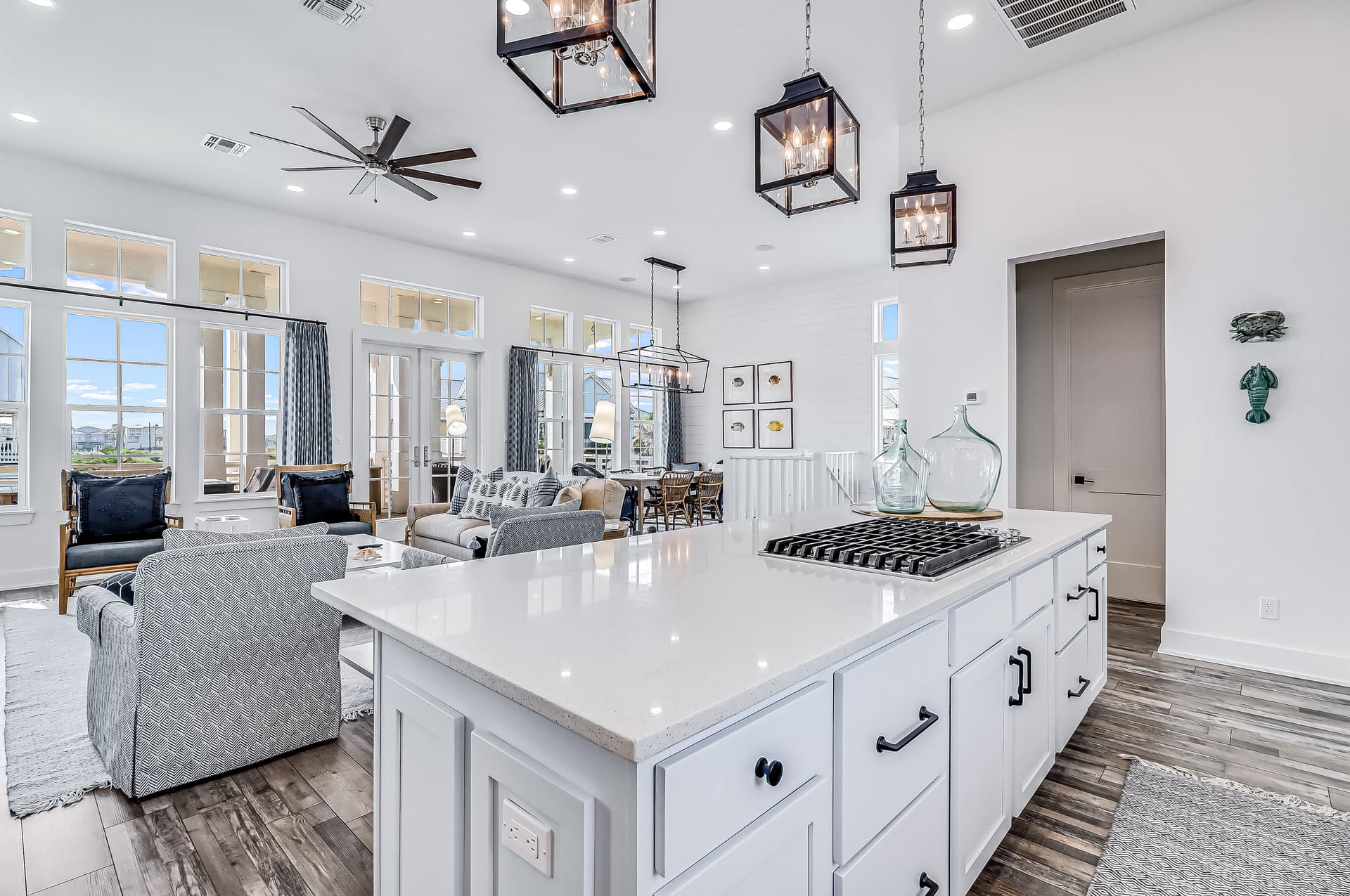 Sunset House - Image 14