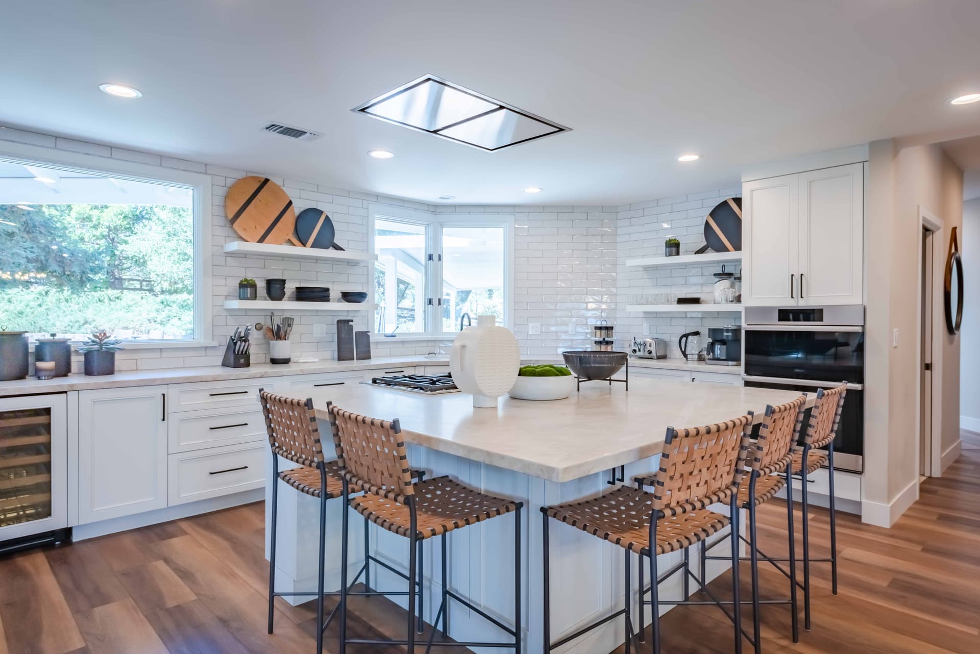 Arbor House - Image 2