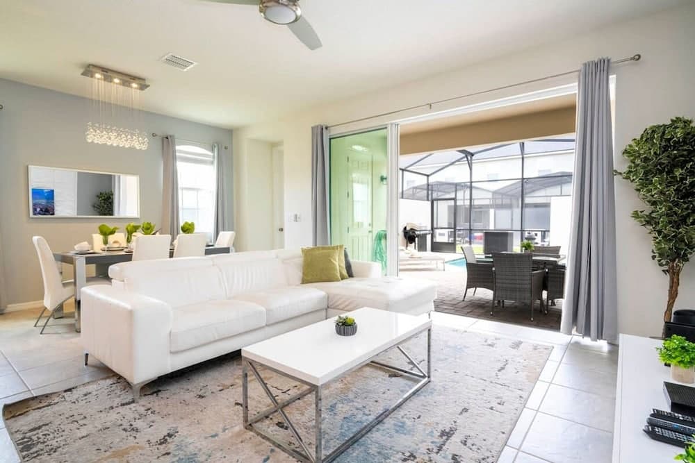 Splendid Solara #2154 - Image 1