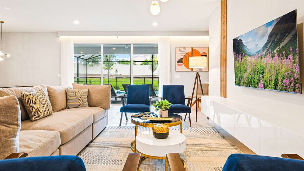 Avenger Secret HQ - Image 1