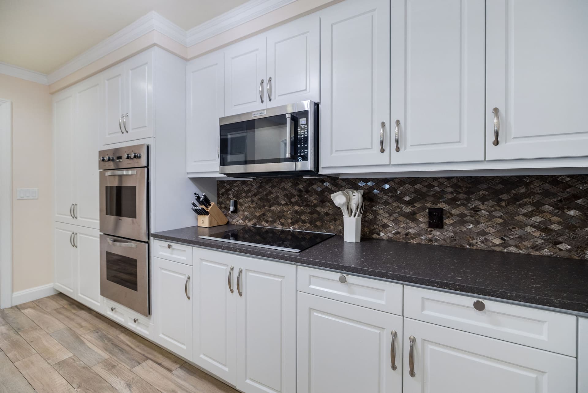 Ritz-Carlton Residence #201 - Image 8