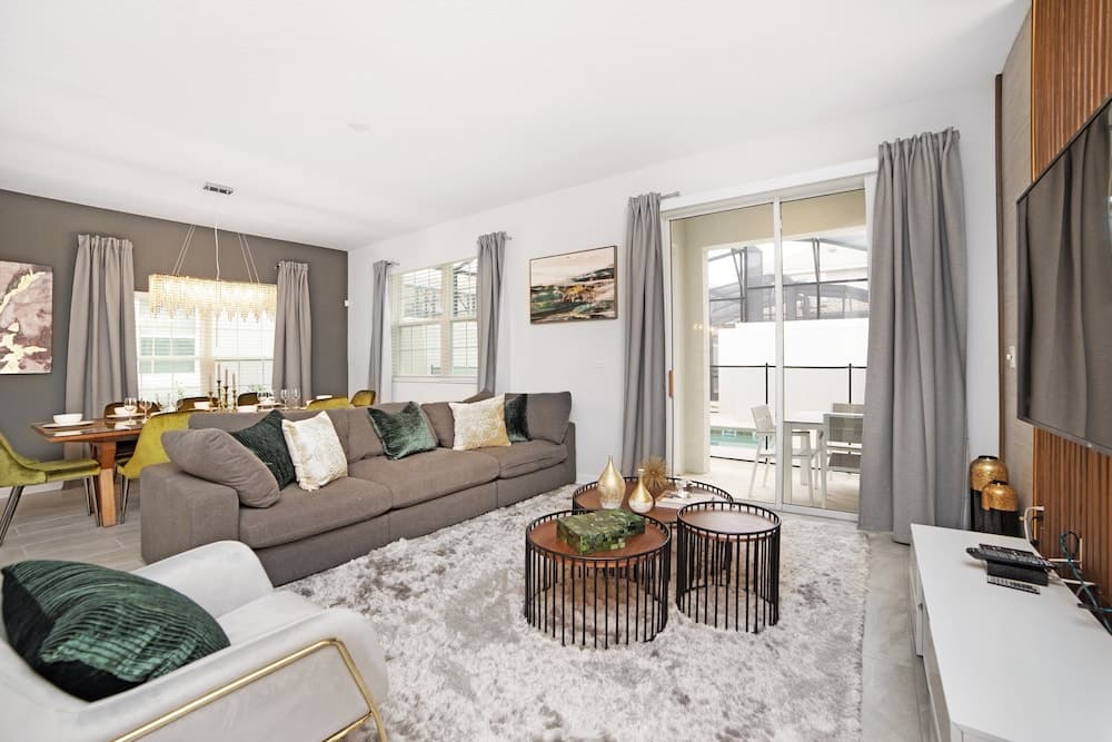 Dedication Villa #4823 - Image 1