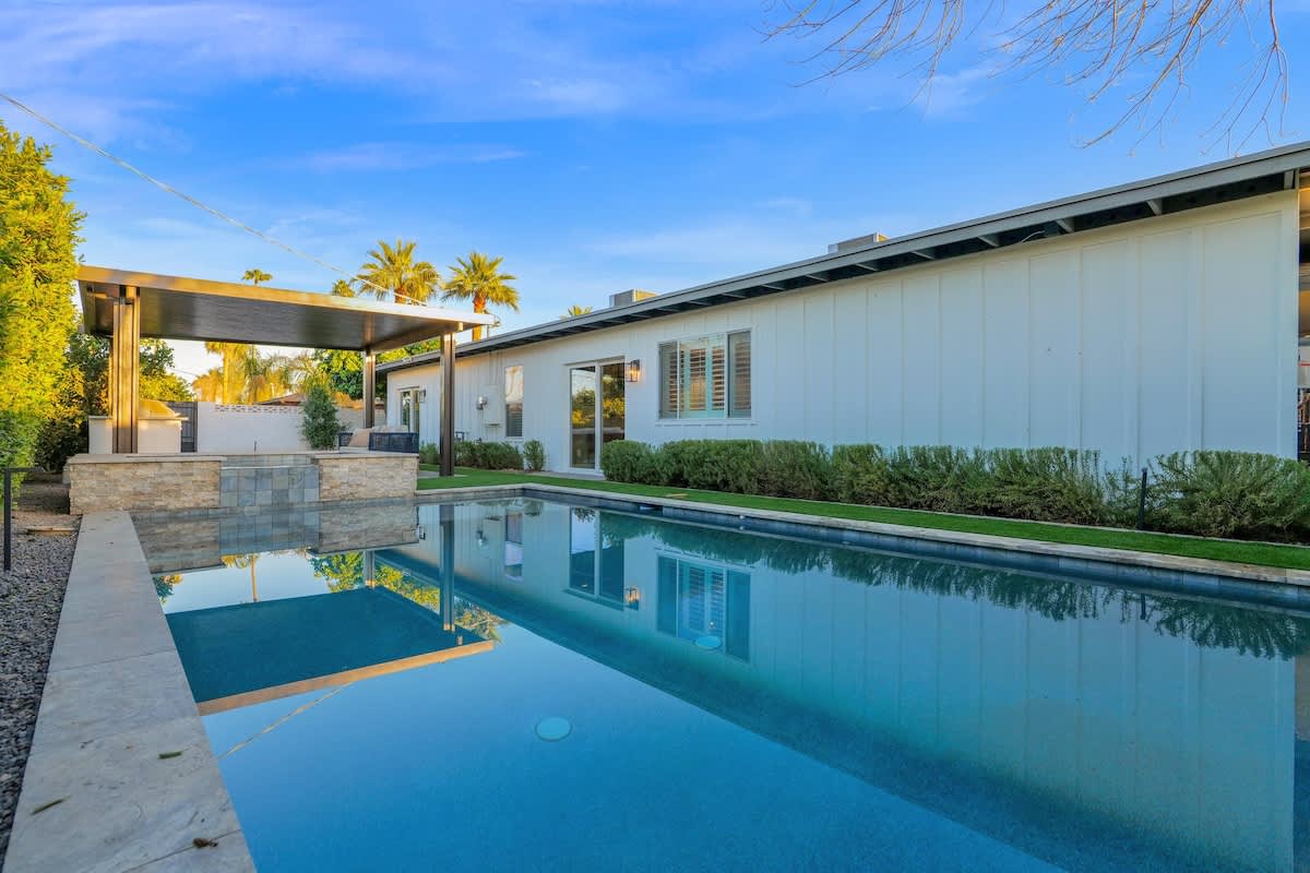 Old Town Scottsdale Retreat - Image 14