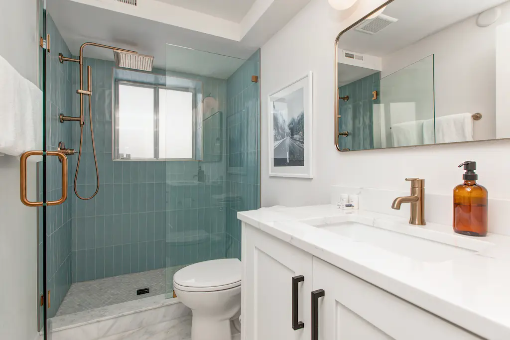 Last Run of the Day House - Image 23