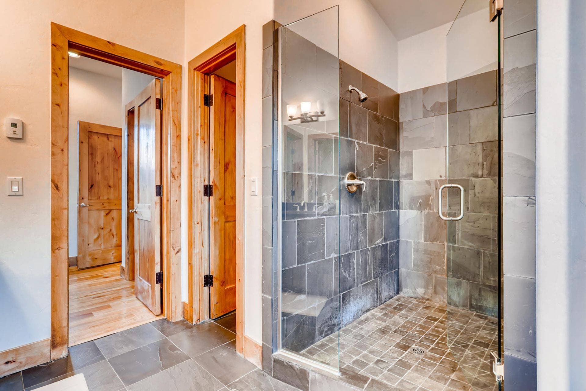 Beeler House - Image 19