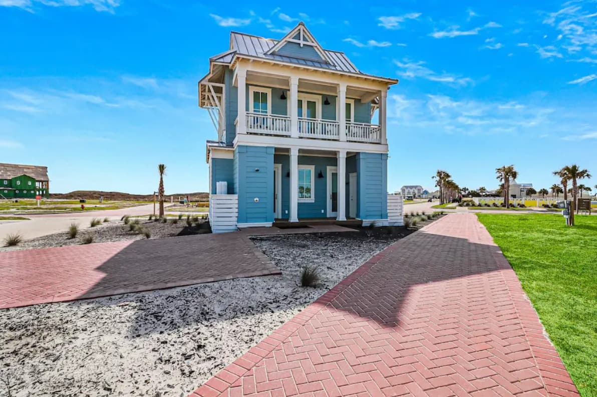 Sunrise At Anchor - Image 25