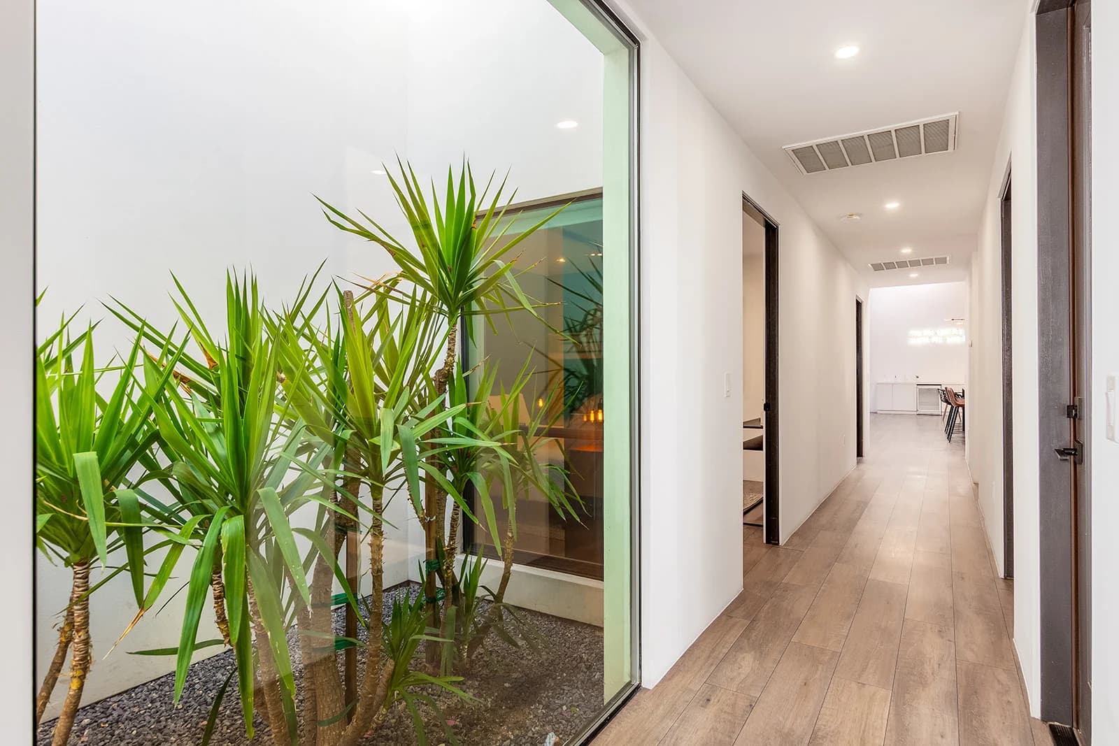 Camelback Manor - Image 93