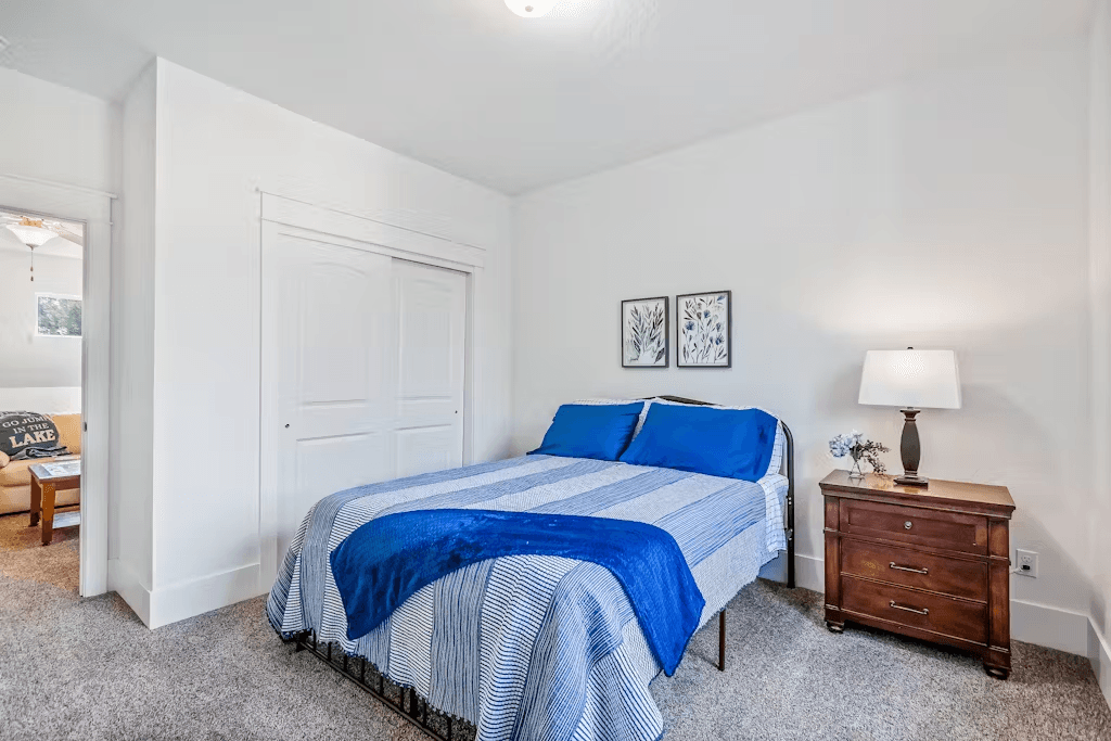 Classic Coeur d'Alene Estate - Image 17