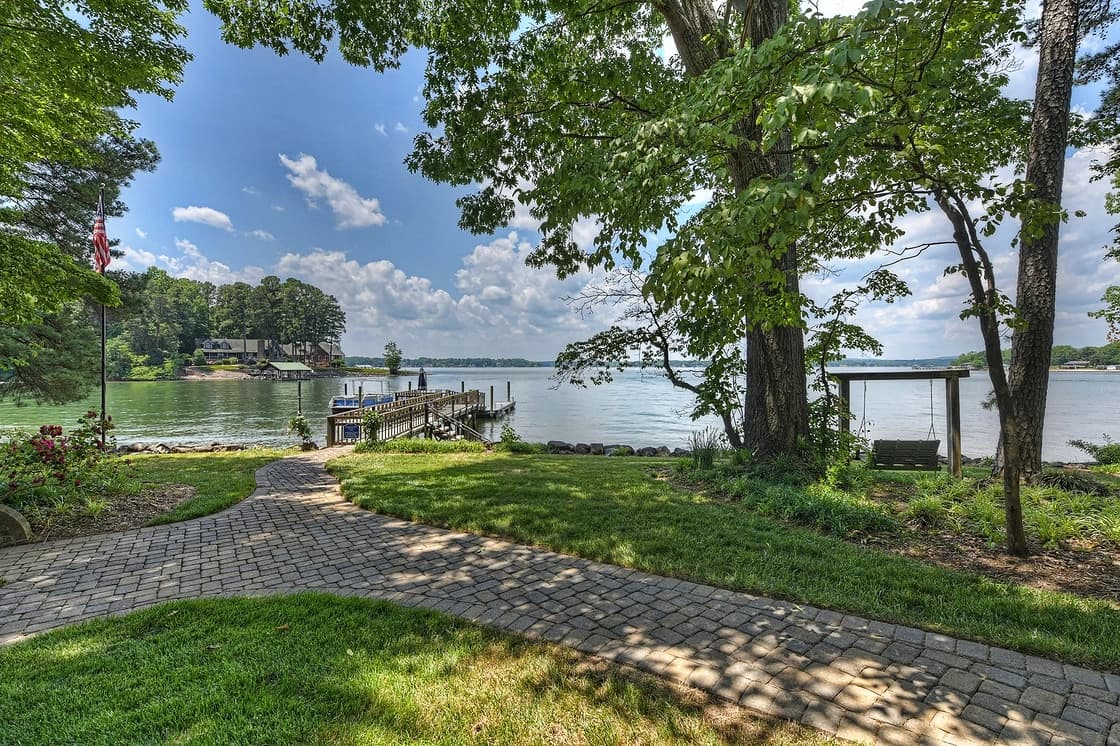 Landover Lodge - Image 6