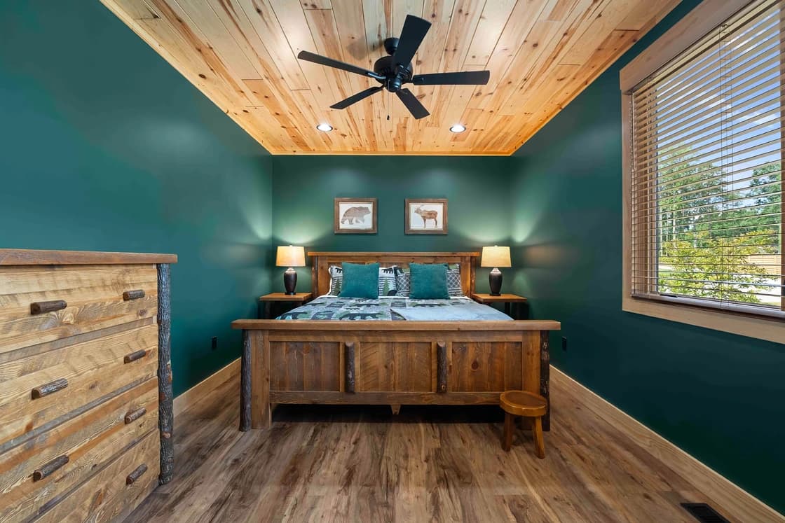 Lakefront Serenity Lodges - Image 28