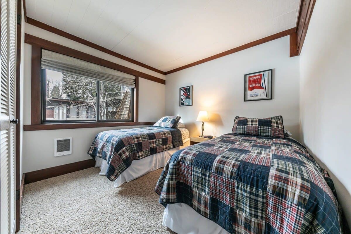 Lakefront Tahoe Retreat - Image 4
