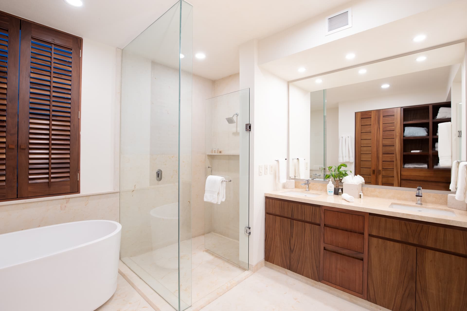 Tau Residences #412 - Image 18