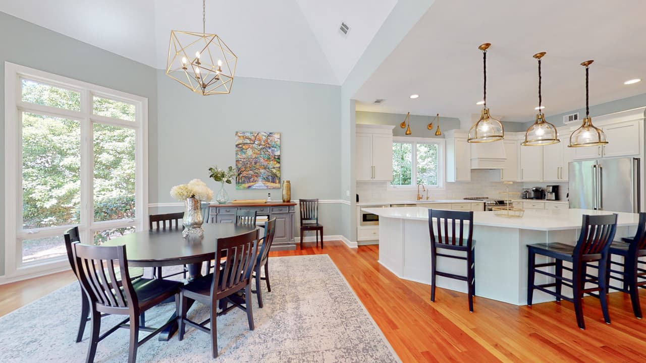 Blue Court Place - Image 7