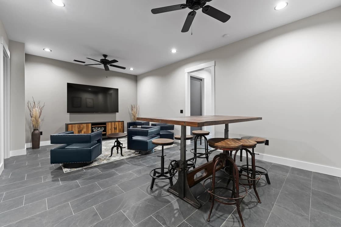 Lakefront Serenity Lodges - Image 46