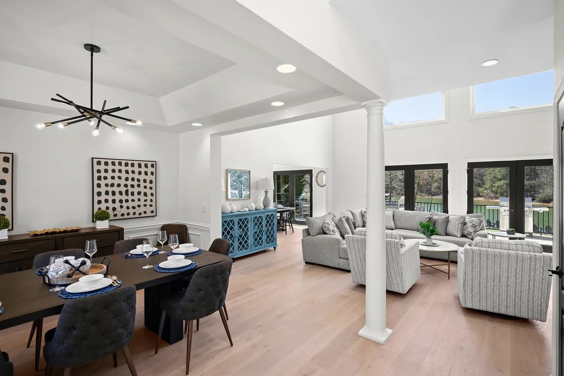 Knotty Pines - Image 14