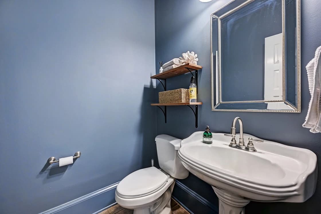 Landover Lodge - Image 25