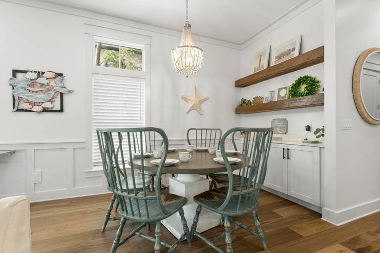 Mermaids Grotto - Image 8