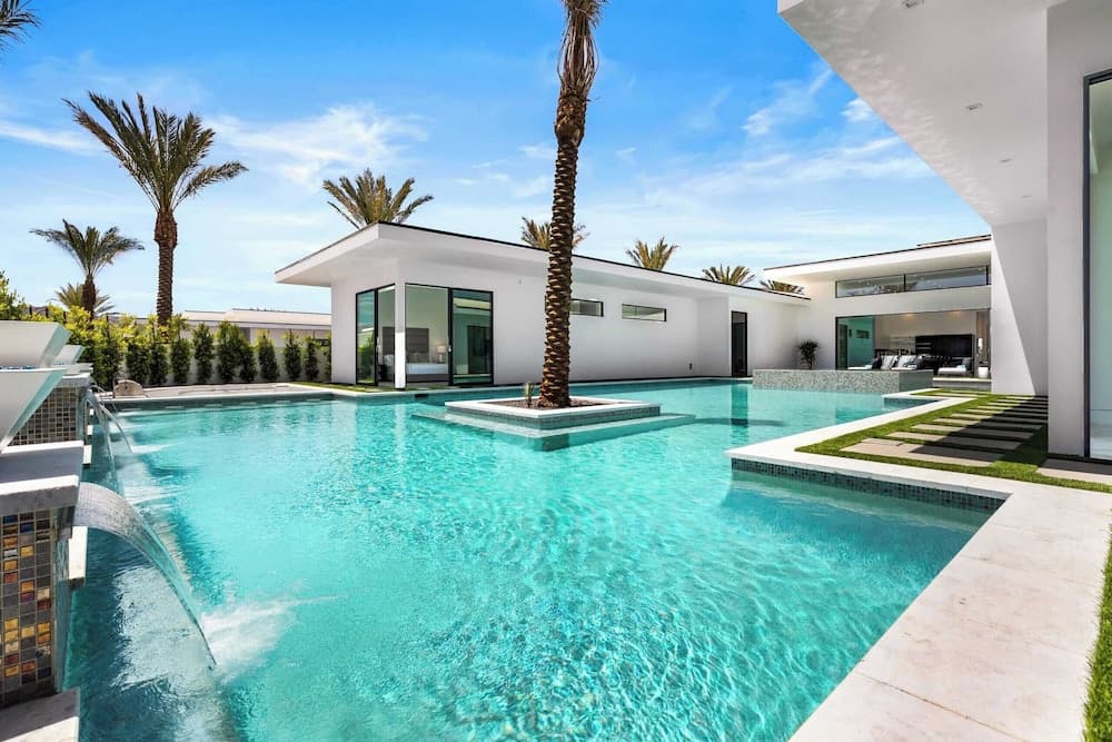 Bravo Villa #9 - Image 74