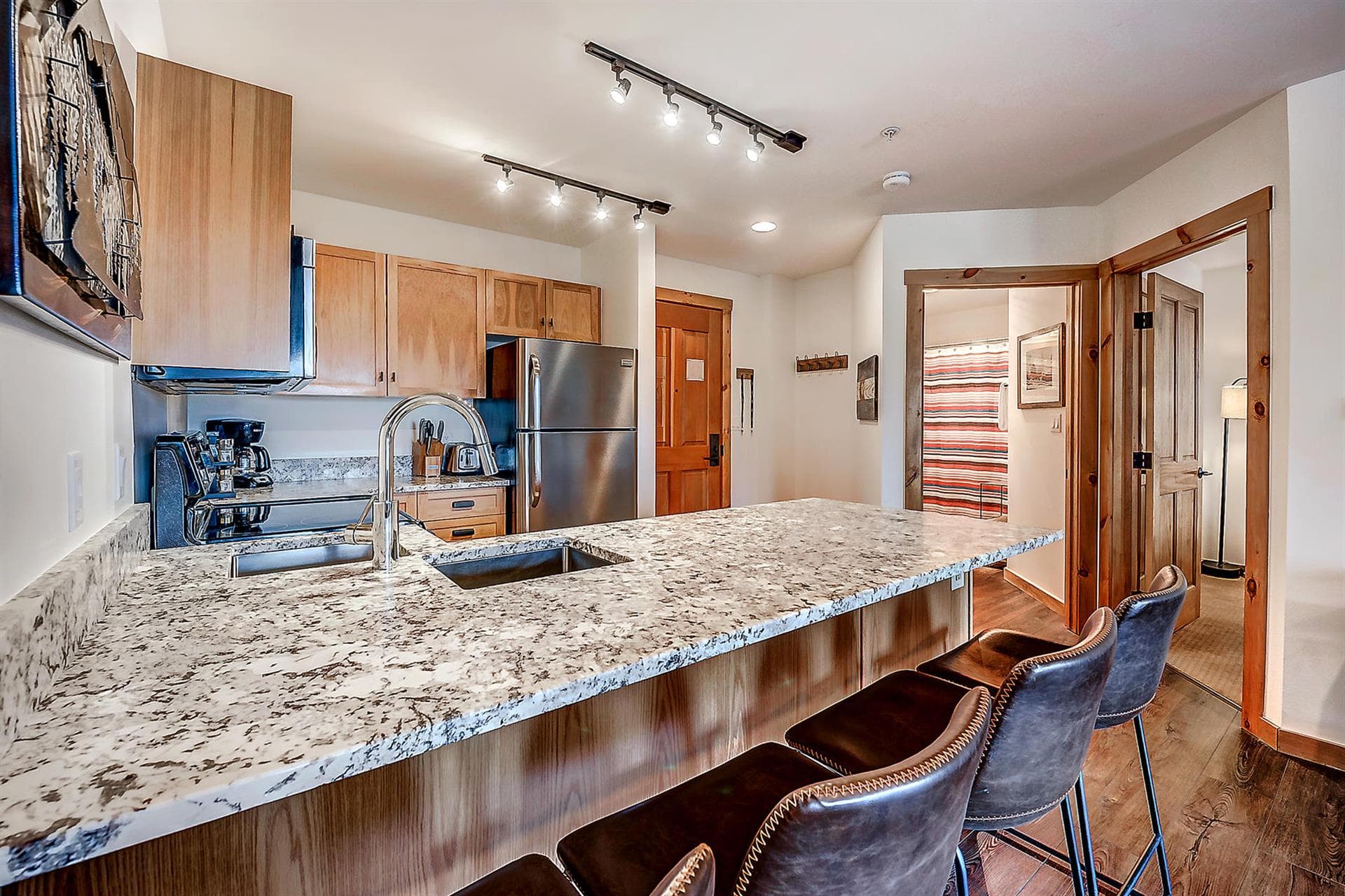 Summit Solace Lodge - Image 6