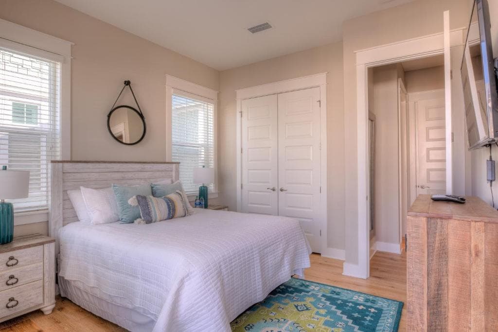 Sandpiper - Image 14