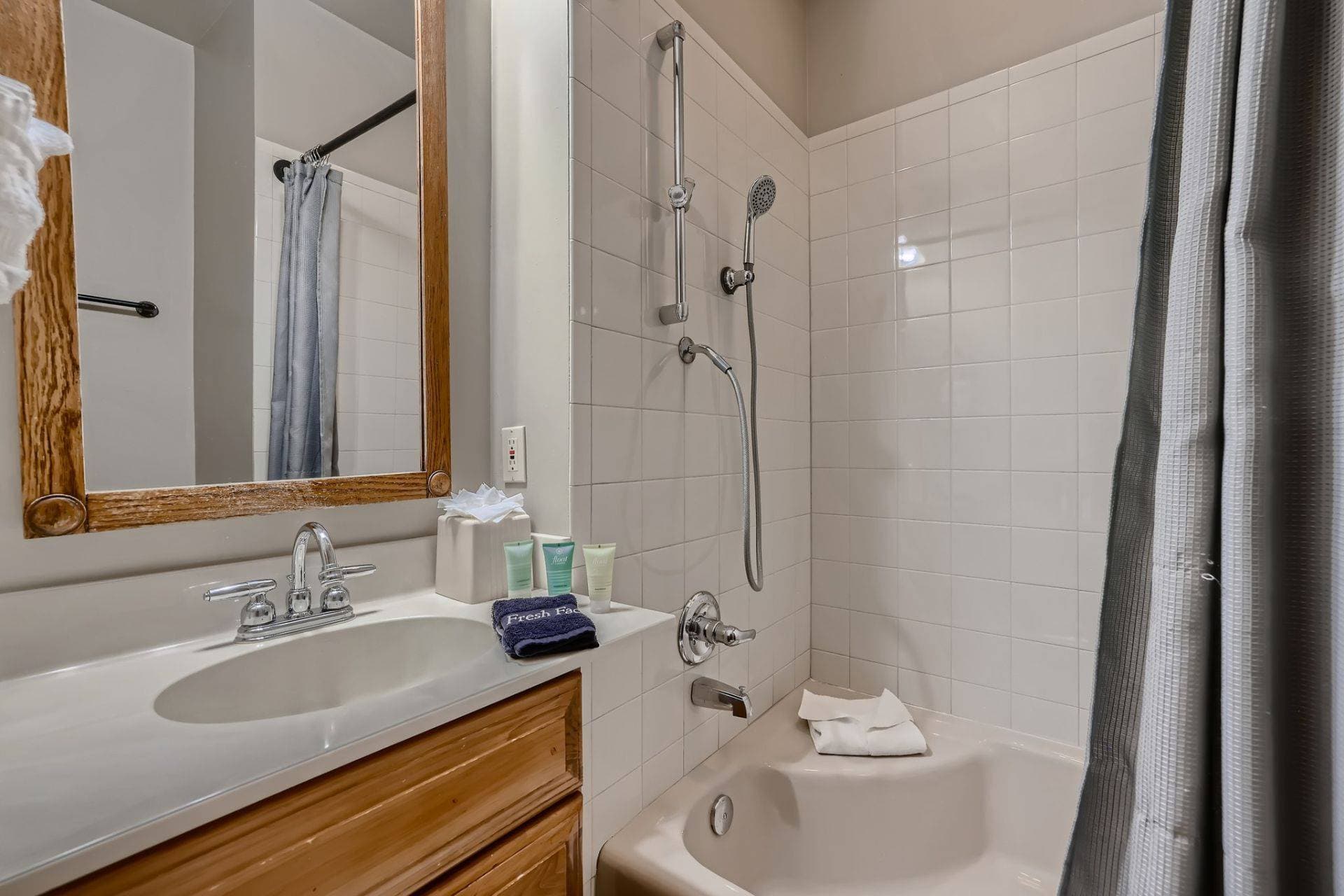 The River House Lodge - Image 19