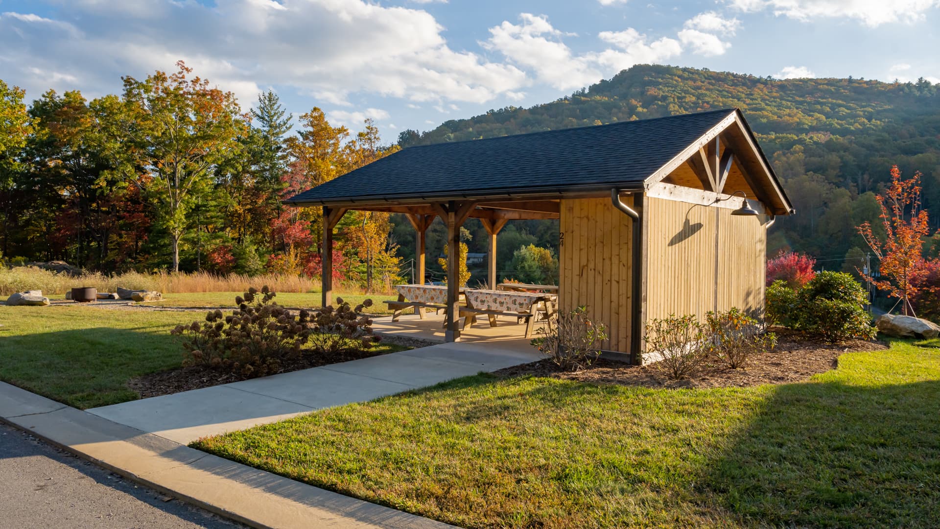 Owl Creek Home - Image 37