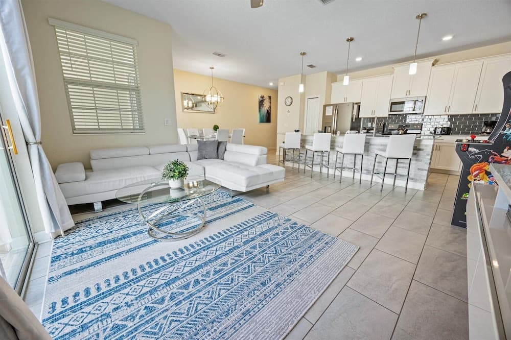 Tropic Tier - Image 1