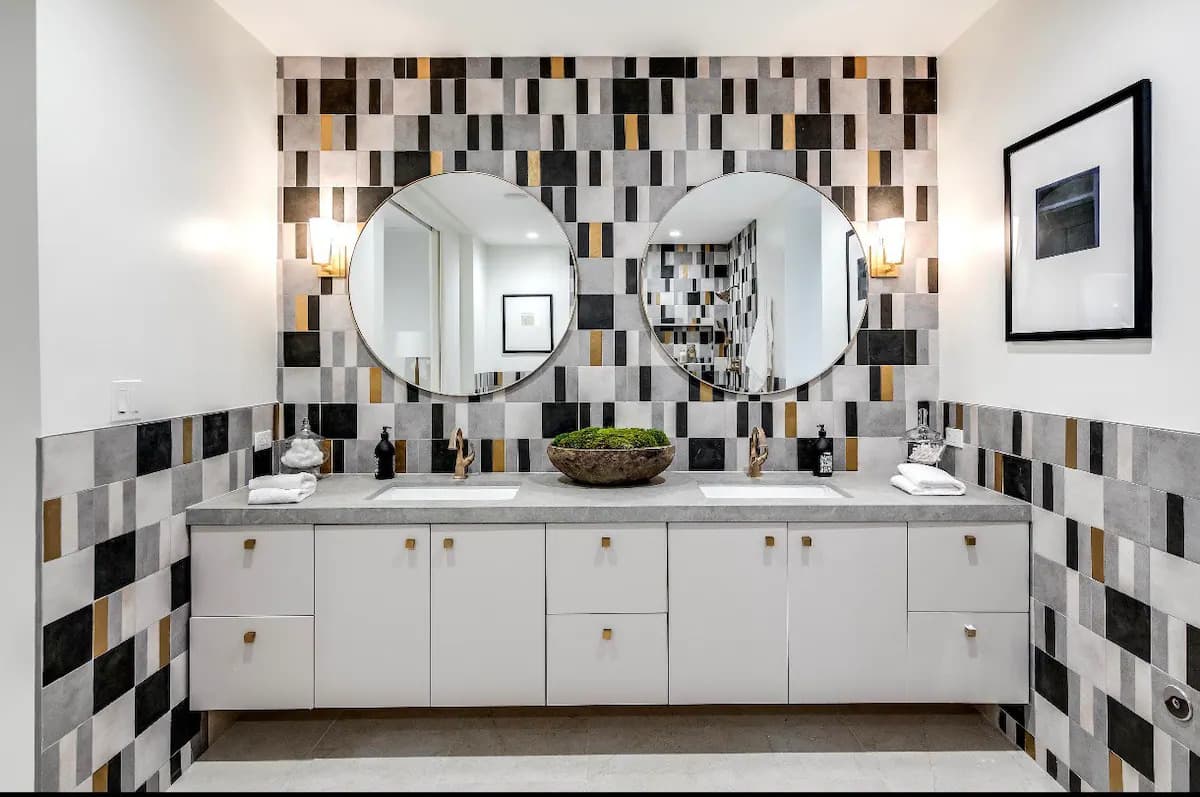 Hollywood Regency Villa - Image 11