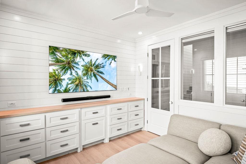 Marky P and the Funky Beach - Image 33