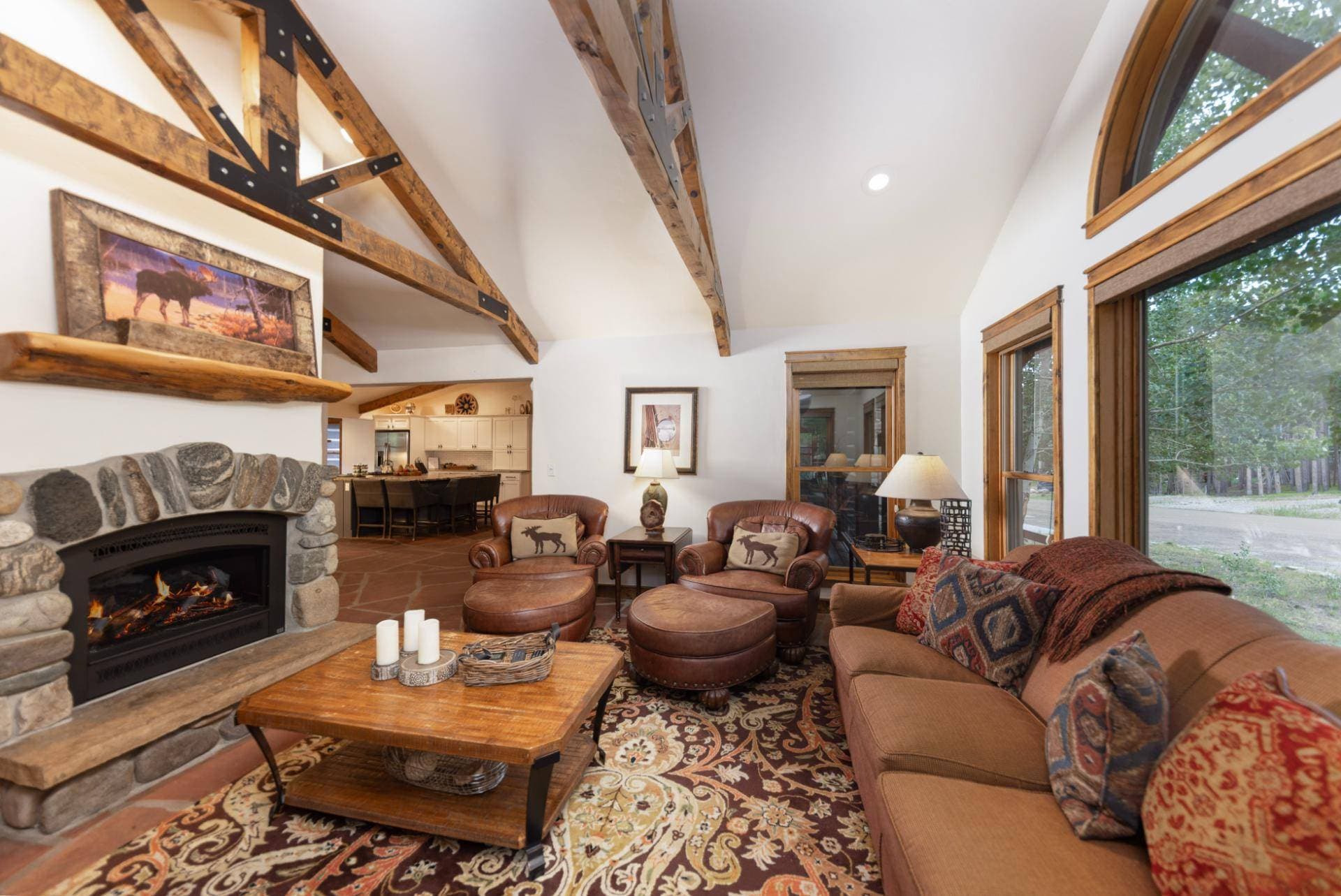 Ski Hill Lodge - Image 2