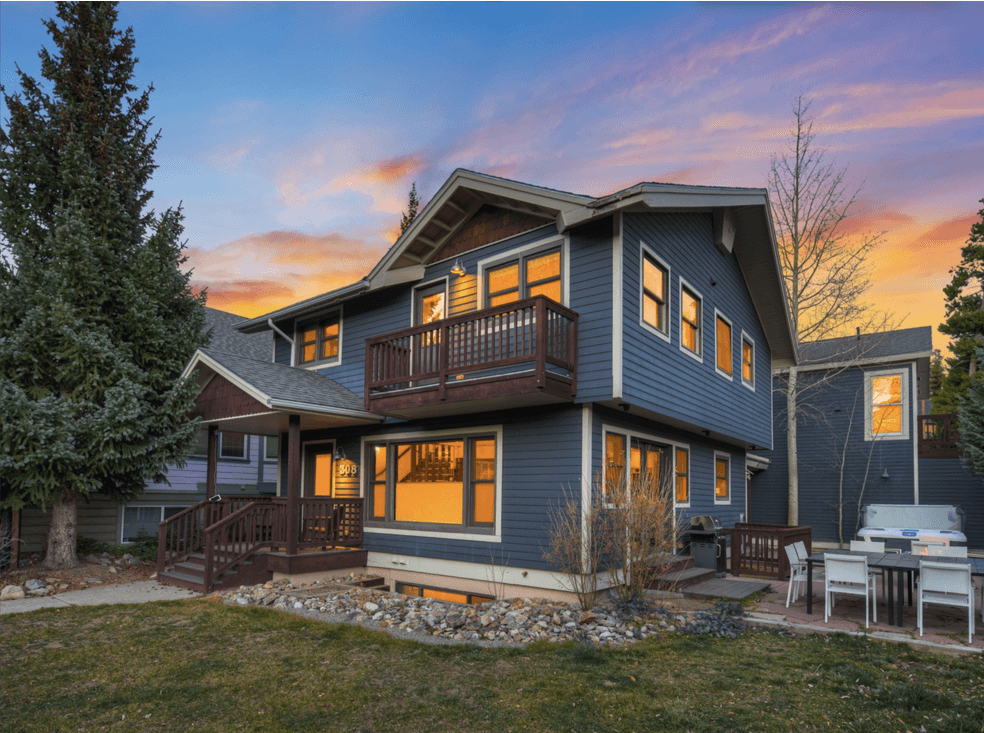Skyfall Haus - Image 1