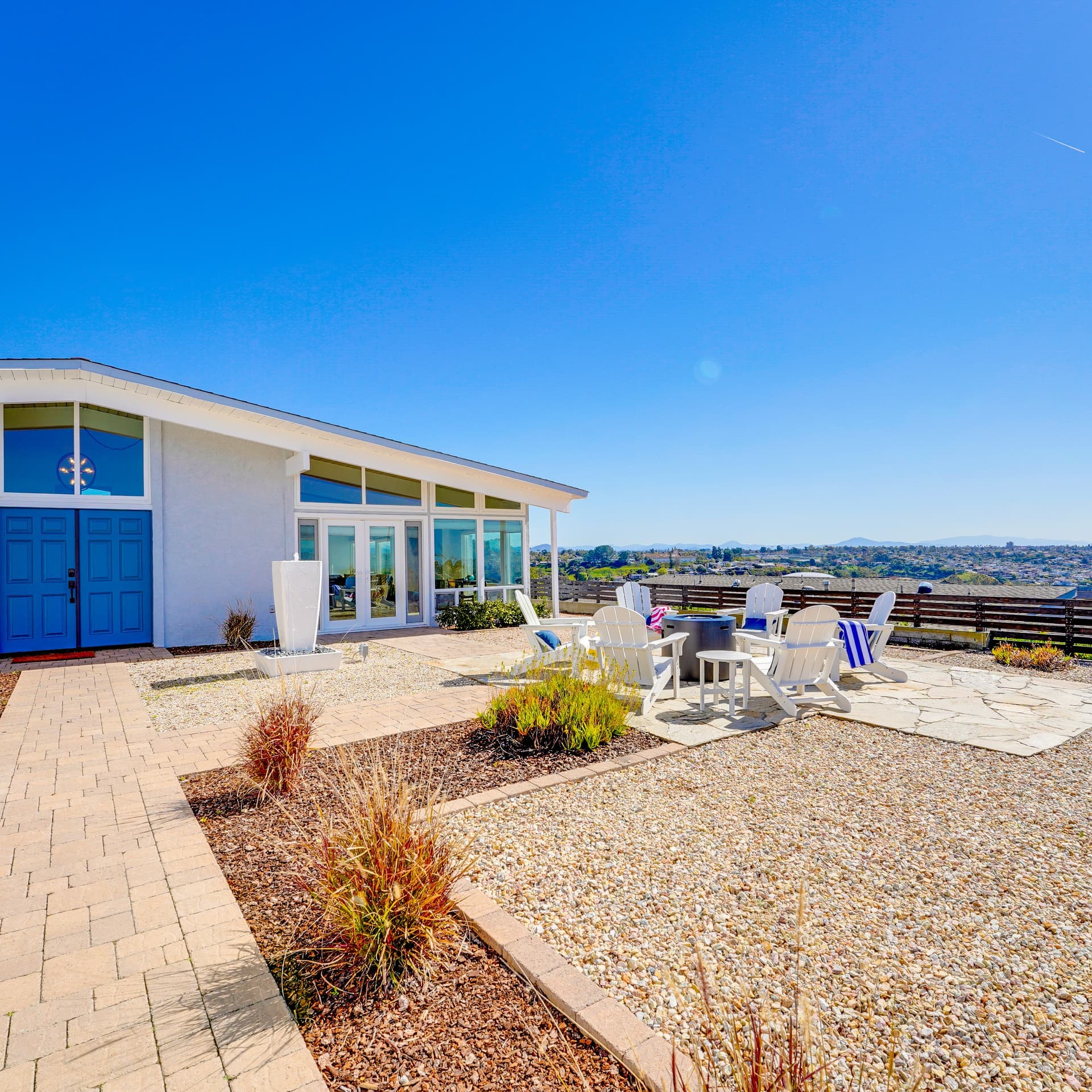 Endless Views - Image 1