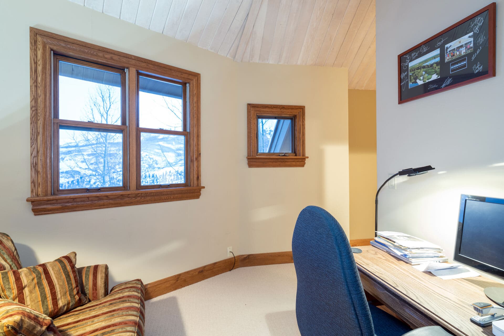 San Sophia Ridge View House - Image 15